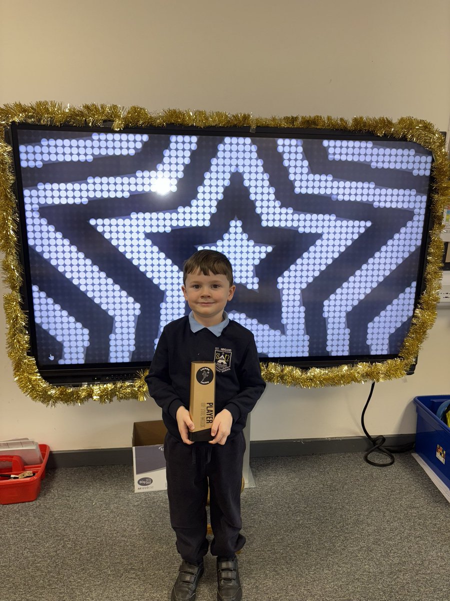 Mrs Pierce.StNiniansP2 tweet media