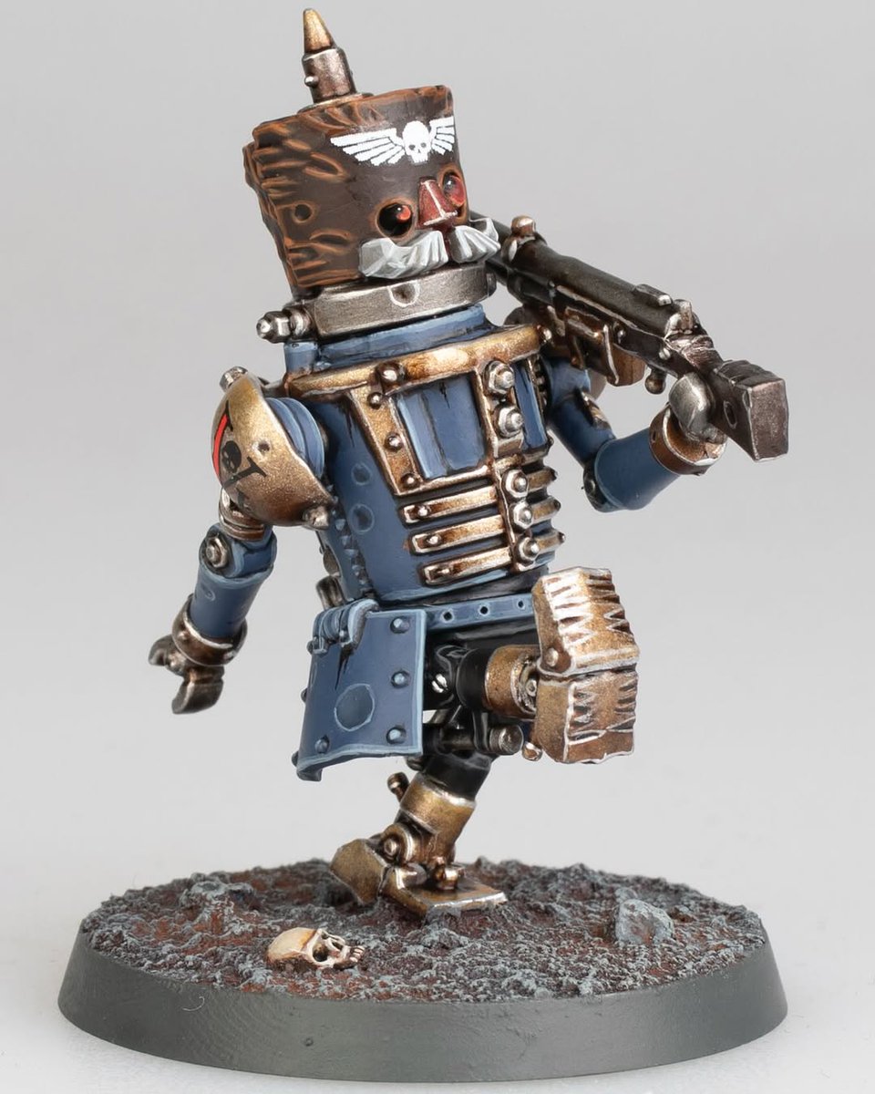 Warzone_Studio's tweet photo. How do you like this version of a tin soldier?
I actually pictured him as a Nutcracker.
But the work by @harvey.snape  is wonderful.

#WarzoneStudio #paintingwarhammer #warhammer40000 #warhammercommunity https://t.co/L3xNJD2bGe