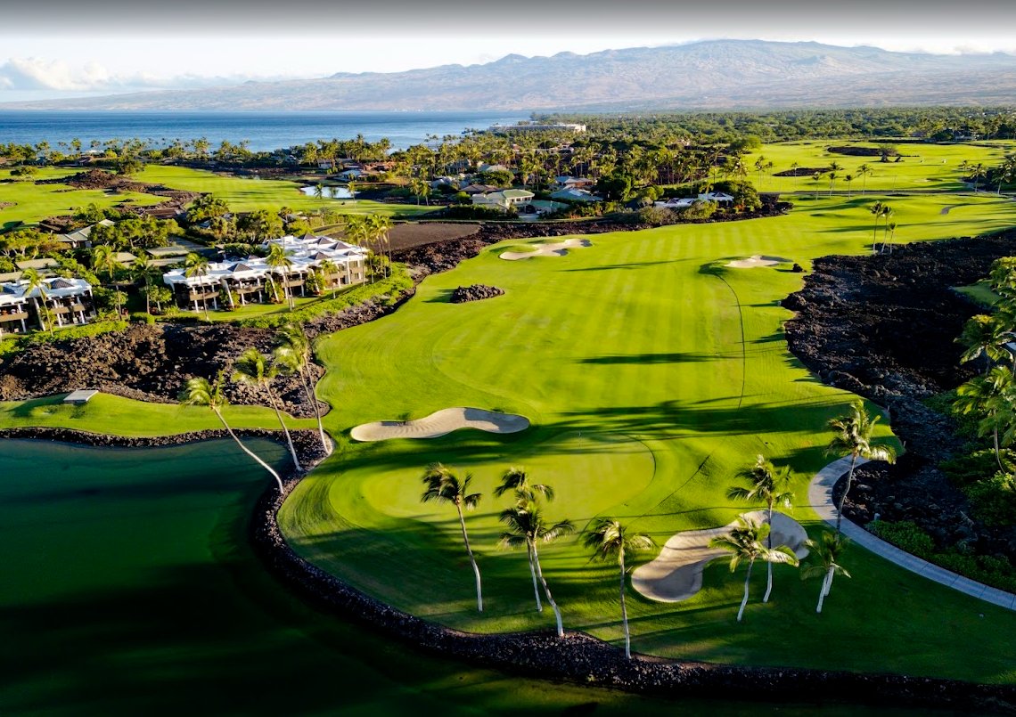 Make every round count with the Player’s Pass, created for golfers who want to get the most out of their time on the Kohala Coast. Enjoy exclusive benefits, preferred rates, and the freedom to share the experience with guests, whether you’re here for the season or year-round.