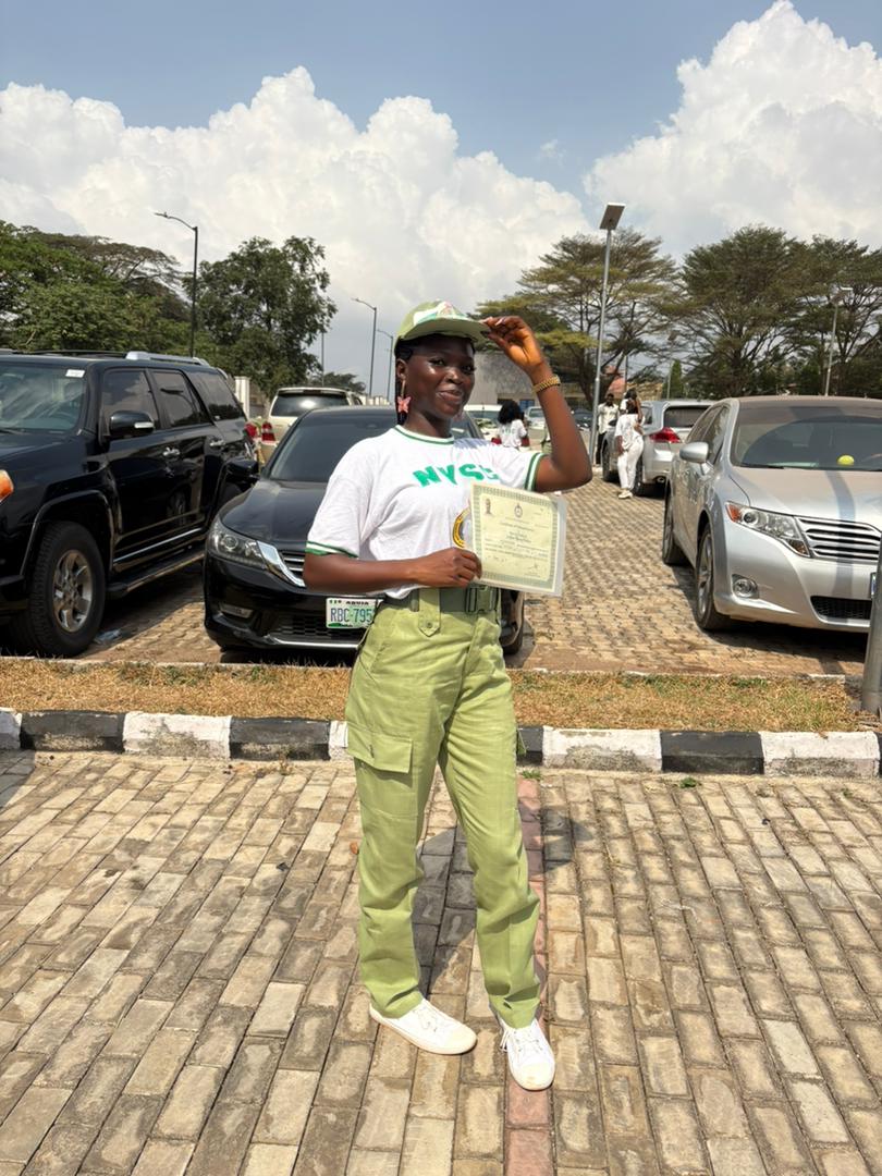 GnisselB_01's tweet photo. Congratulations to me ๐ฅณ๐ฅณ
It's my POP guysssss ๐ฅฐ๐ฅฐ
#Excorper #ibadan #oyokopa https://t.co/c34nvZYeIh