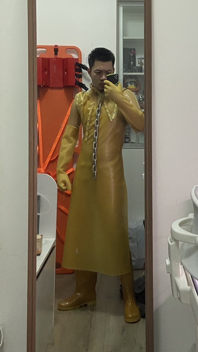 喝醉了好想找个人操我

I want drunk sex