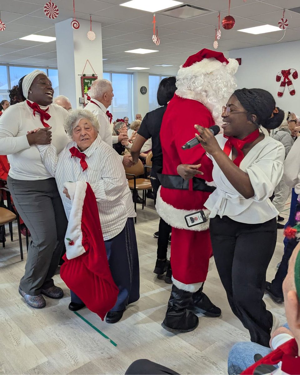 COSTI_org's tweet photo. A decade of joy and connection! 

Last week, we marked 10 incredible years of supporting seniors through the @CalabrianBAO Senior's Day Program. Clients, families and community partners joined us as we celebrated the occasion at our annual Christmas lunch.

#SeniorCare https://t.co/gExJoi5UOB