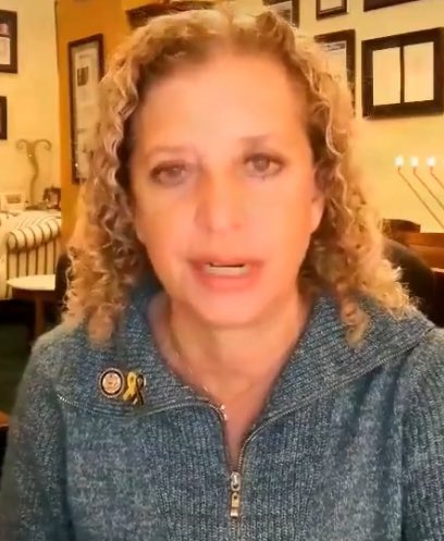 DavidJHarrisJr's tweet image. Democrat Rep. Debbie Wasserman Schultz says Republicans need to look her in the eye and explain exactly what crime illegal aliens have committed. 

“The overwhelming majority of people who have been arrested and detained and are being deported have never committed any crime at…
