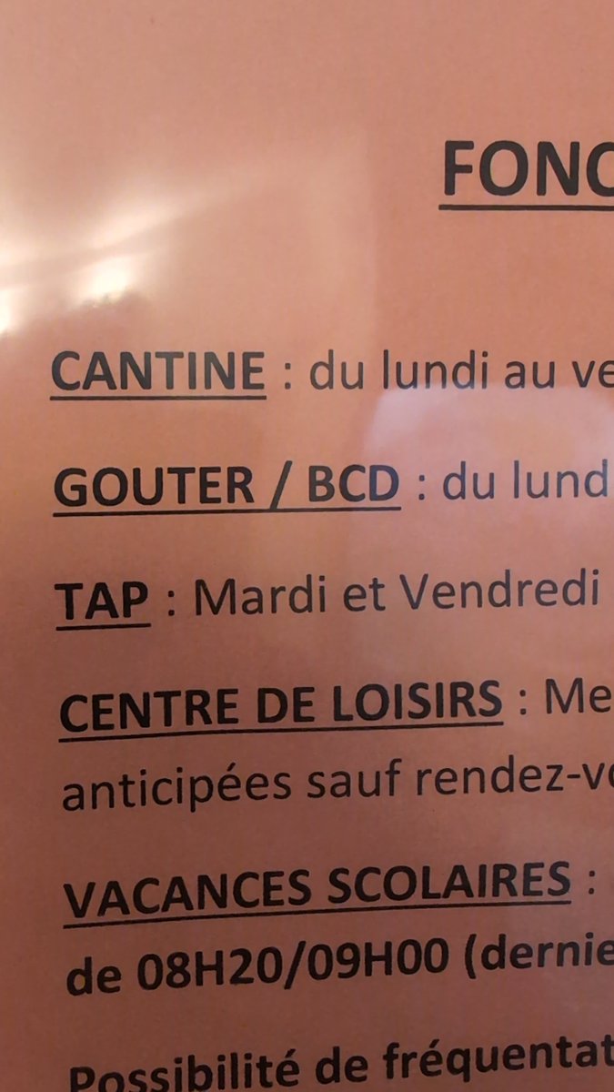 Déjà donner du CBD aux enfants je trouve ça limite mais les profs sont tellement défoncés qu'ils n'arrivent même pas à l'écrire correctement...
Pauvre France 🤢