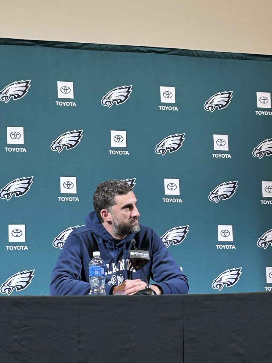 Jeff_Neiburg's tweet image. Nick Sirianni rocking the Villanova football hoodie