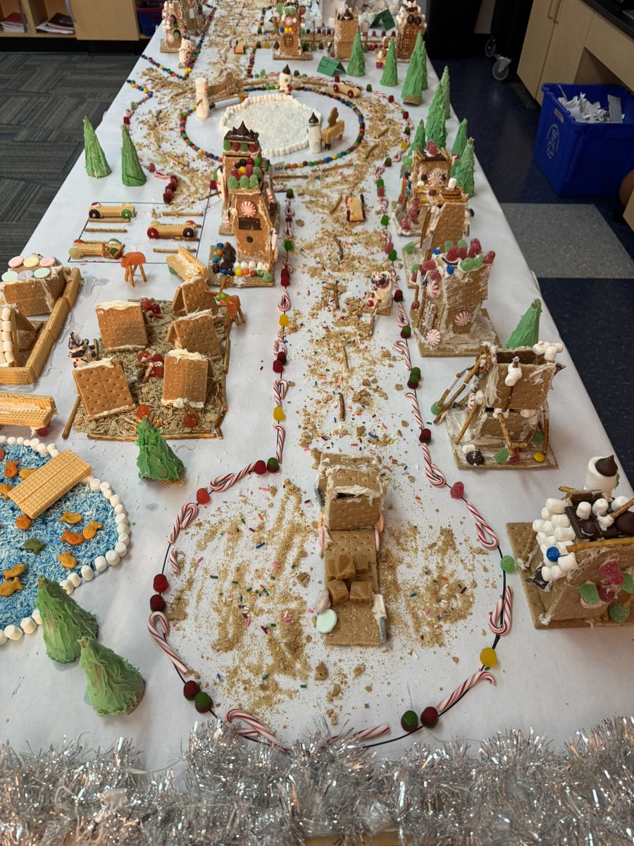 Dr_Rob_Jackson's tweet image. So much fun traipsing down Gingerbread Lane on the Second Grade Hallway at Fairview Elementary School! There is a lot of joy being in our schools! #LeadTheClimb