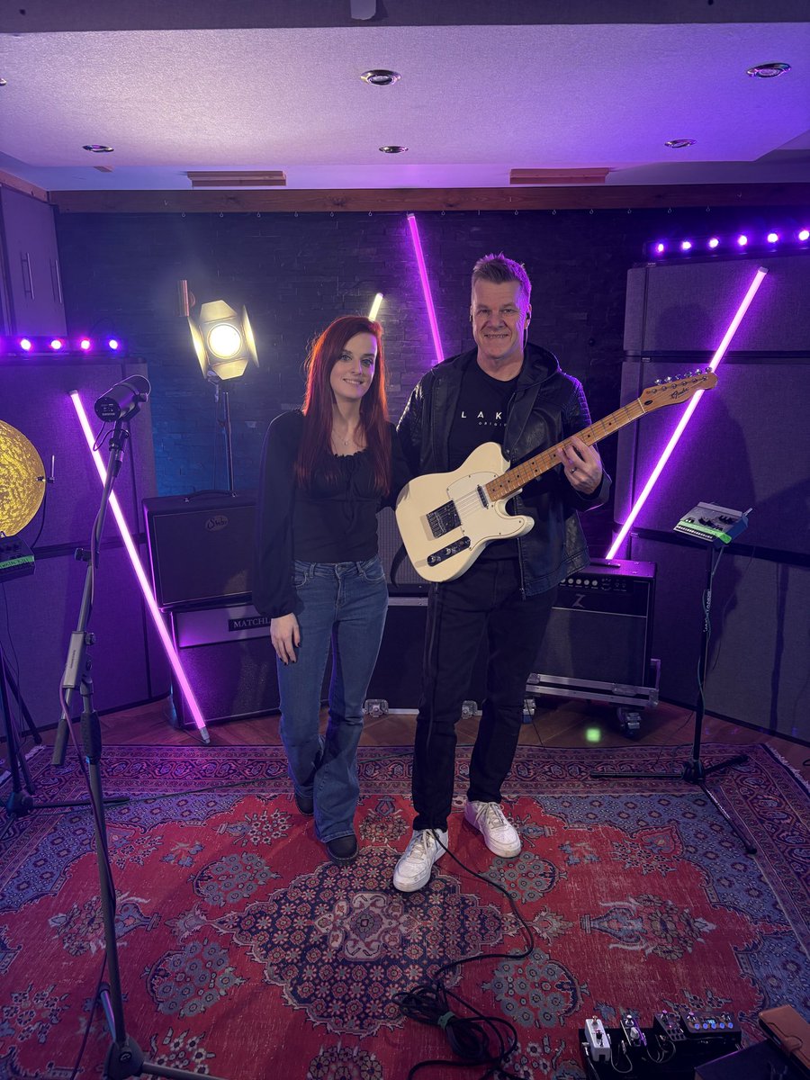 Adele & Andy tweet media