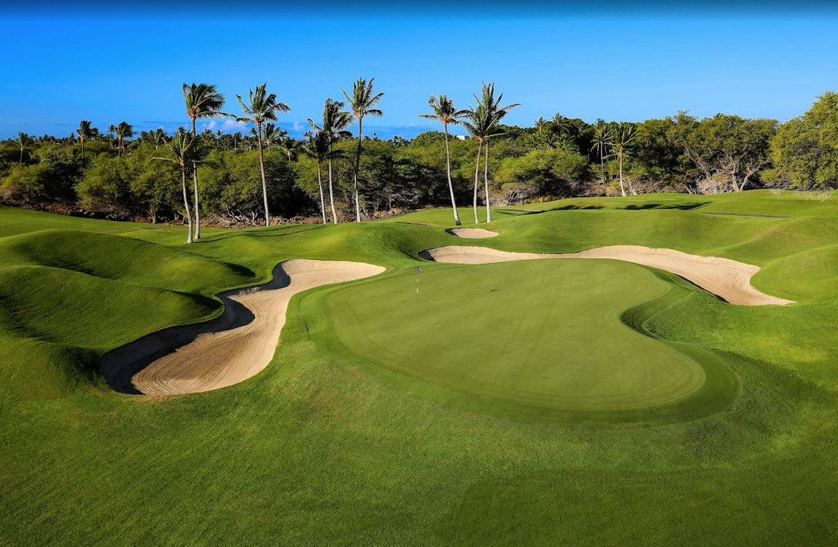 New year, fresh perspective. A chance to fine-tune your game, build confidence, and enjoy every moment out on the course.

#MaunaLani
#MaunaLaniGolf
#MaunaLaniMoments