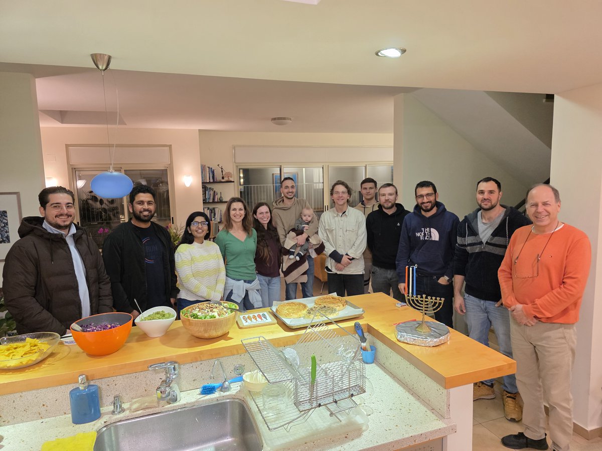 Dan Marom tweet media