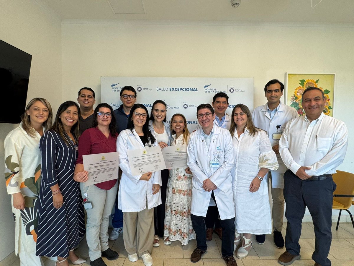JuanMPardo_'s tweet image. Con gran #OrgulloRosarista celebramos la primera cohorte de Docentes Clínicos y de Práctica en Medicina de Urgencias y Ortopedia y Traumatología de la @EMCSUrosario, en alianza con la @FSFB_Salud en el @HSerenadelMar 👩‍⚕️👨‍⚕️🌱.

#URosario #EMCS #Posgrados
