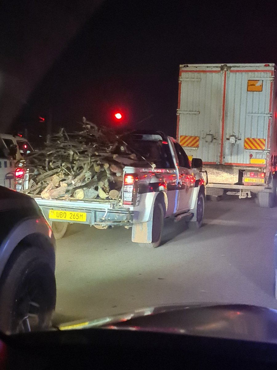 JonanJohannz's tweet image. There's a national water cabin carrying firewood I don't know to where. Is this another sort of mandate of urs @nwscug ??

Is it a public vehicle or not!