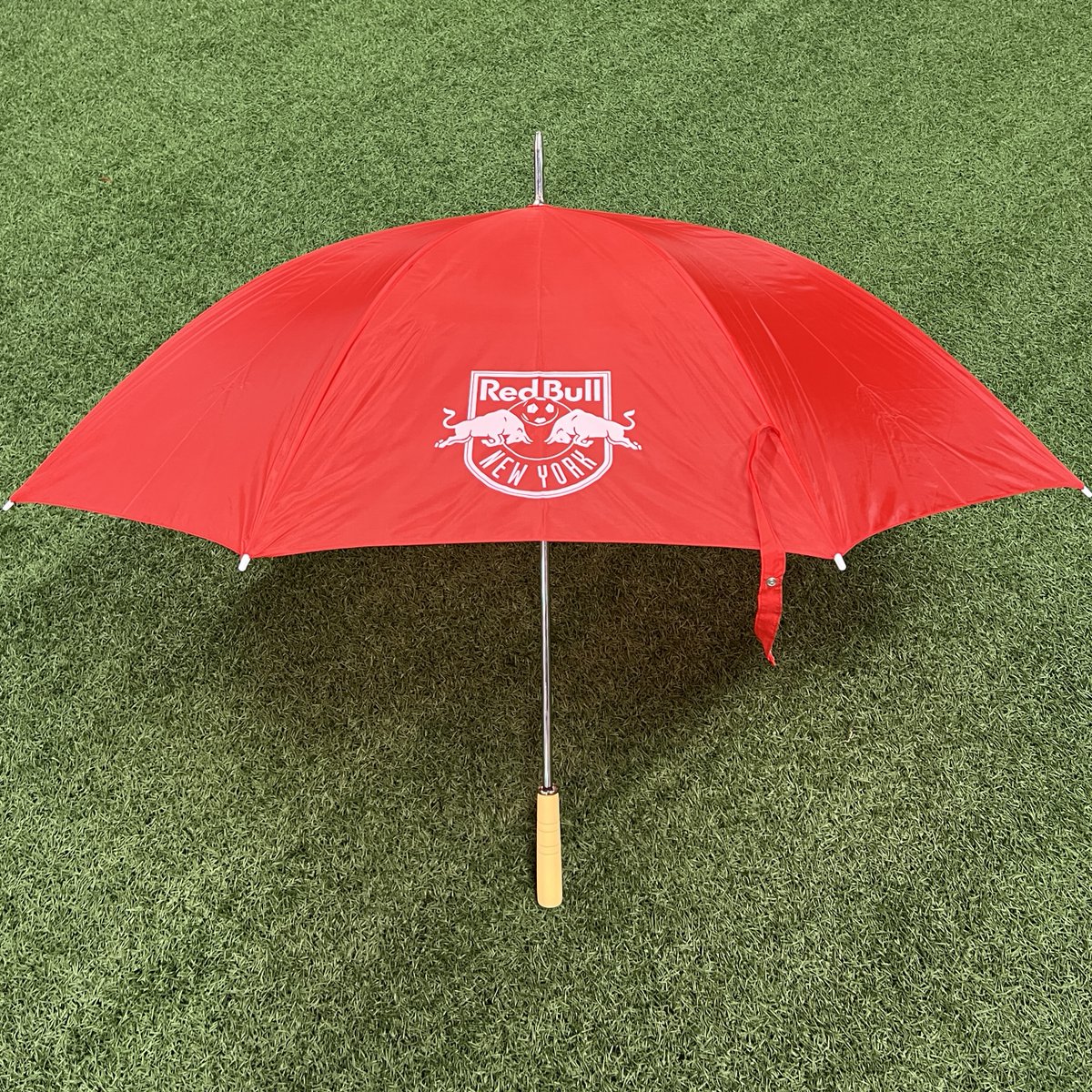 RBNYHelp's tweet image. Available on Members+ today:  

- Hip Hop Kit w/ Record Box
- Umbrella 

Link: newyorkredbullsmembers.com/login