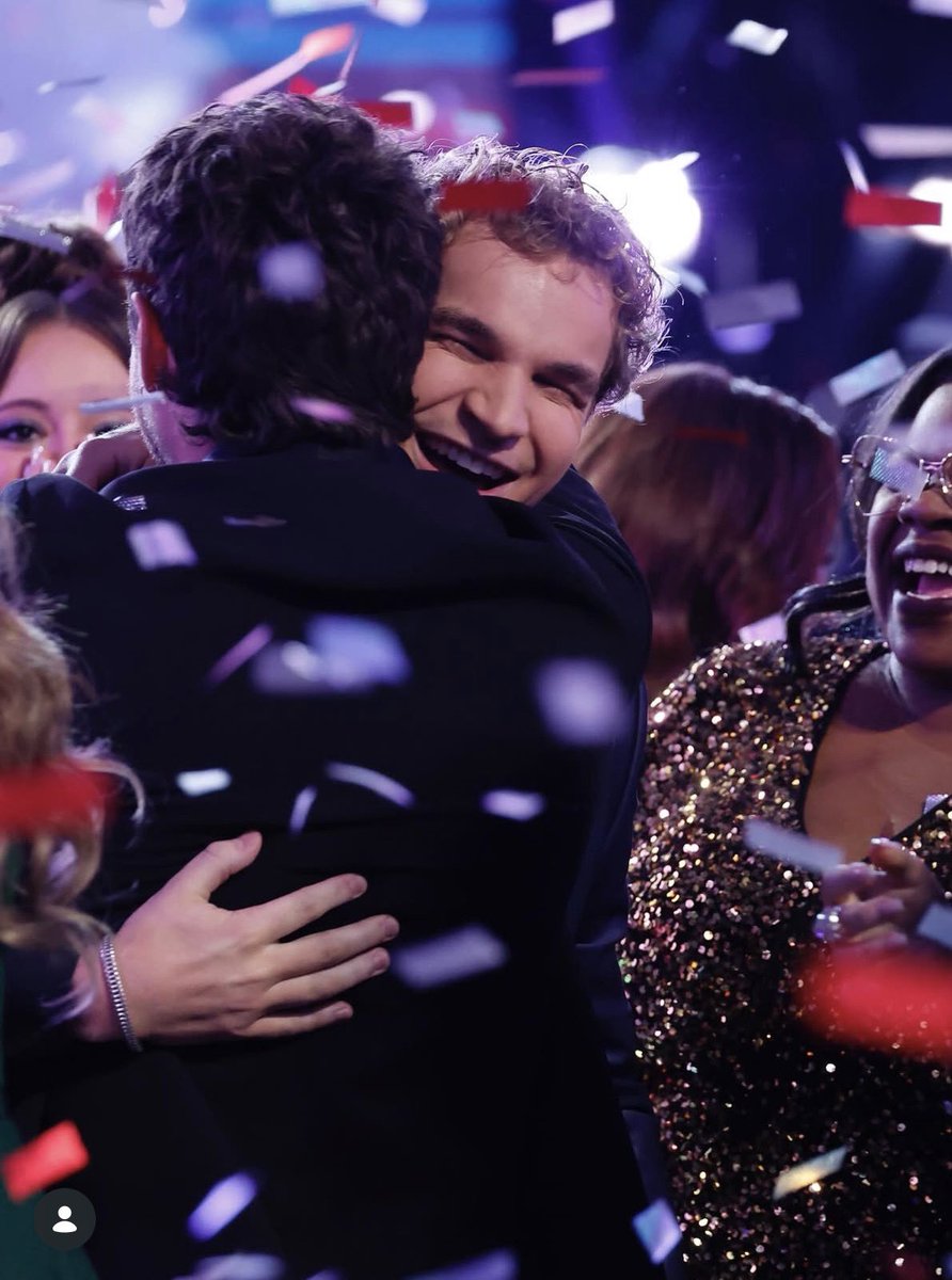 Niall Horan Colombia 🇨🇴 (@NiallHColombia2) / Posts / X, image size:892x1200