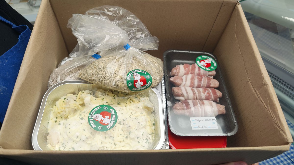 RandomActsOrg's tweet image. Toby stepped in to help staff affected by a local restaurant's sudden closure before the holidays. Partnering with a local butcher, he arranged Christmas meals for the staff and their families, bringing comfort and a touch of holiday magic to those who have served their region.