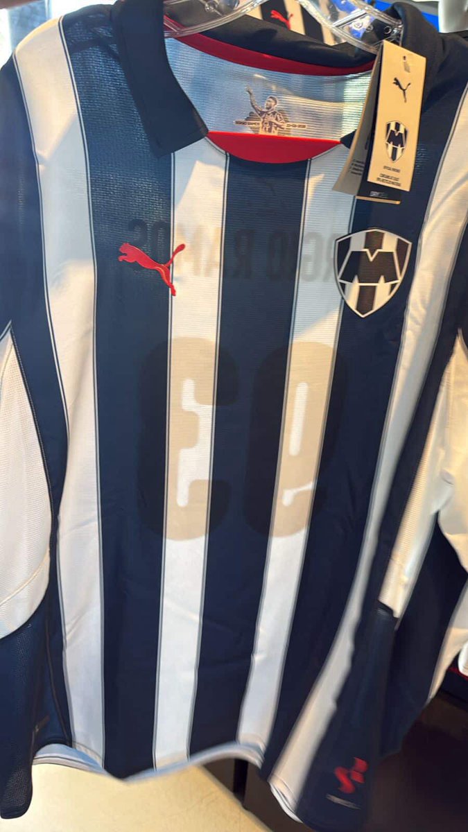 FelipeGalindot's tweet image. Esta es la playera conmemorativa de @SergioRamos tras finalizar su etapa como Rayado.