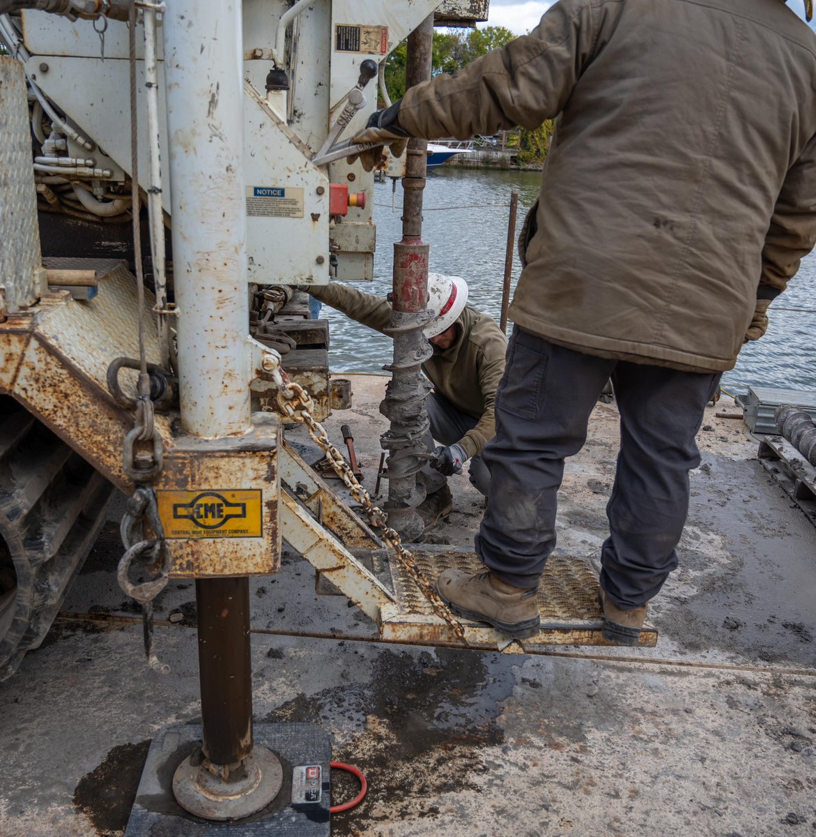 USACE_Buffalo's tweet image. Using funding under the Great Lakes Legacy Act &amp;amp; the Great Lakes Restoration Initiative, our team was able to collect geotechnical and sediment samples in the Old Channel portion of the river.

These samples will inform a sediment remediation project to help restore the river.
