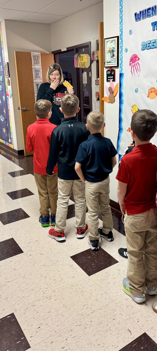 mbarry_'s tweet photo. ALL ABOARD! 🚂✨🔔🎅🏼

1st Grade’s annual Polar Express adventure: 
🎟️ Golden tickets courtesy of Mrs. Wolf @pam_pamwolf 
👨🏻‍✈️ Punched by our very own conductor, Mr. Lafleur! @blafleur23

@NorfolkCatholic https://t.co/EiX1FWSMNl