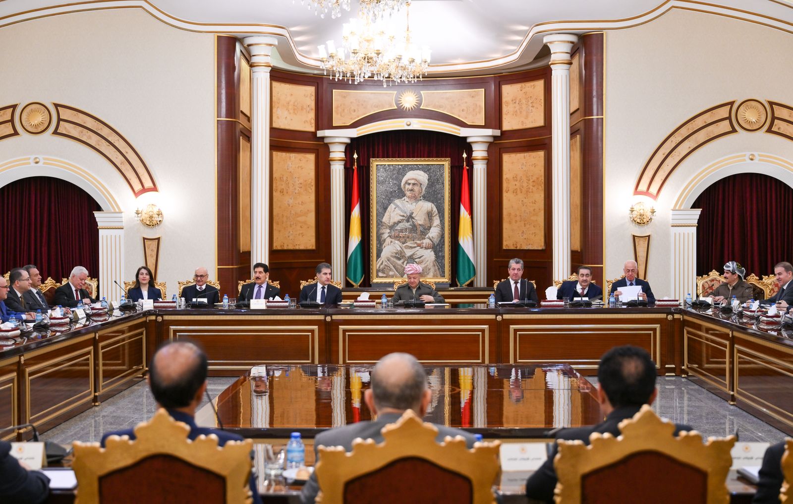 الديمقراطي الكوردستاني يحدد أعمالاً يجب على الحكومة الاتحادية إنجازها. للتفاصيل: جانب من الاجتماع الموسع للجنة المركزية للحزب الديمقراطي الكوردستاني اليوم الخميس 