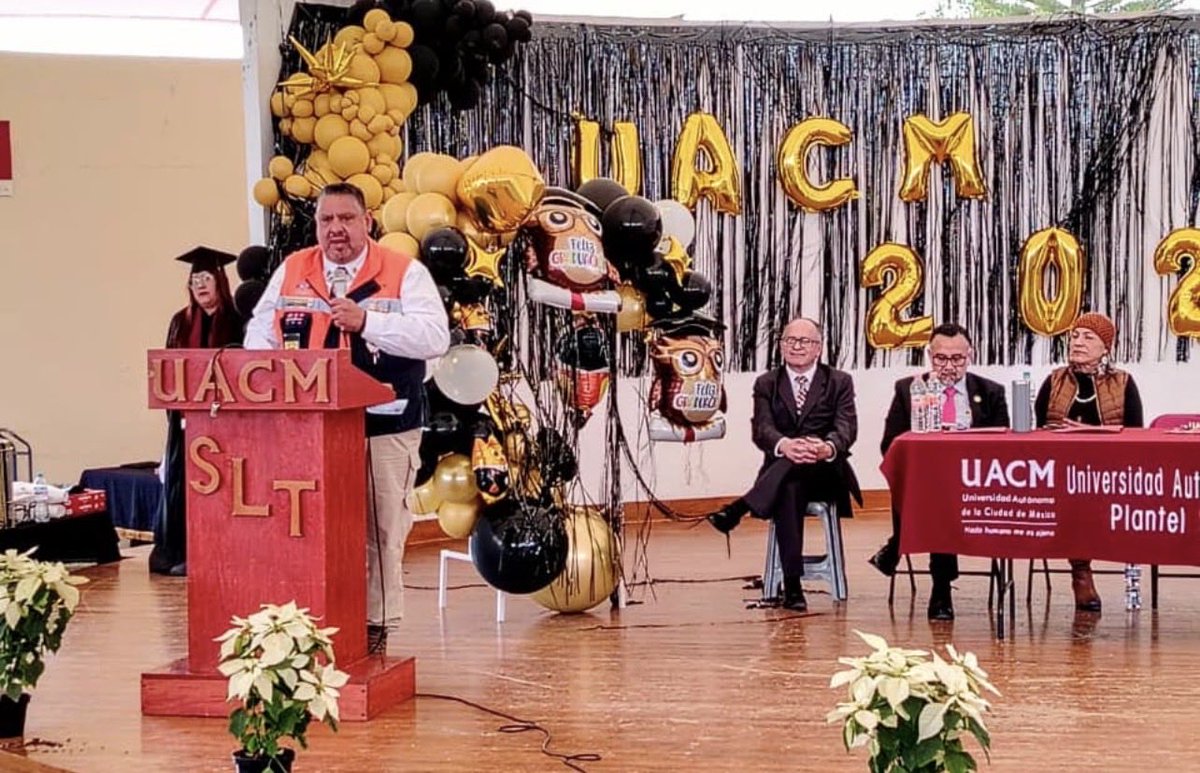 Por eso <a href="/Alcaldia_Coy/">Alcaldía de Coyoacán</a> está como está! 
Si su director de protección civil se la pasa socializando en todos los eventos de todas las alcaldías. Y los coyoacanenses pagando su salario 🤬 
Fuera <a href="/giogutierrezag/">Giovani Gutiérrez</a> <a href="/SoyCoyoacanense/">Soy Coyoacanense</a>