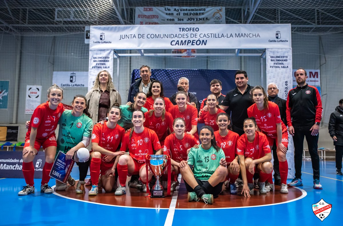 CoGAFS's tweet photo. 🏆 X Trofeo JCCM Femenina | Final

👥 Christian Castro / Noelia Gutiérrez
👤 Irene Rodríguez

@AlmagroFSFclub 🆚 @CDChiloeches

📸 @aurecape

#futsal #aretofutbola #futsalreferee #referee #arbitro #arbitra #ctafs #rfef #almagro #quenotelocuenten #cogafs https://t.co/anPrSzMIK8