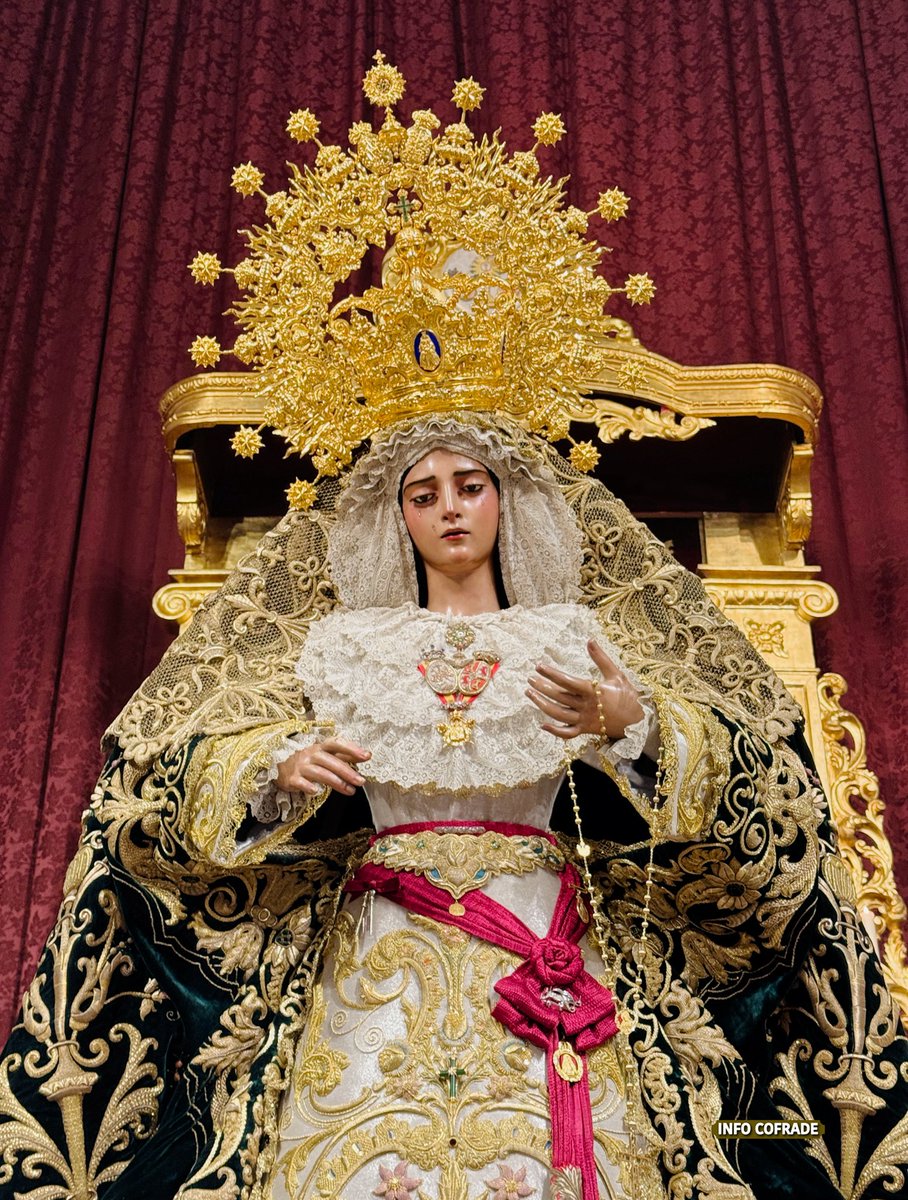info_cofrade's tweet image. 🟢 Solemne besamanos a Nuestra Señora de Gracia y Esperanza de la @Hdad_SanRoque. #SanRoque #GraciayEsperanza #CirineosdeSanRoque #EntusPenas