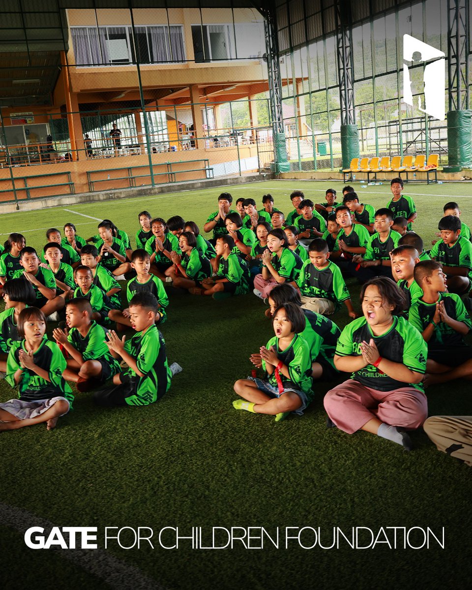 🎄#XmasCharityCup, un evento pensado para reunir a toda la comunidad #Gate y vivir un día lleno de espíritu navideño junto a más de 150 niños/as. 

Este año, además, recibimos la visita de #PhuketAndamanFC.

#Gracias a todos por hacer de esta jornada un recuerdo inolvidable.