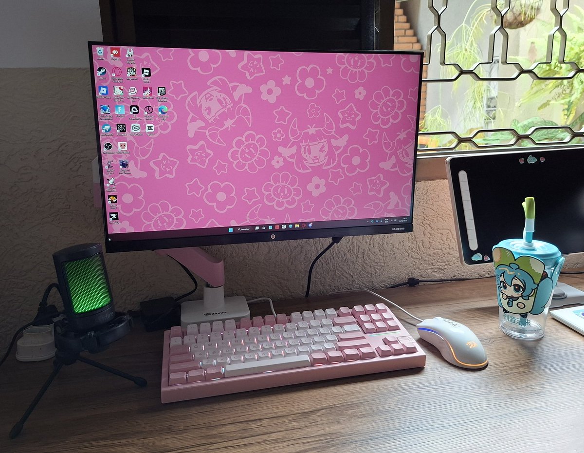 loroquinha ☆ tweet media