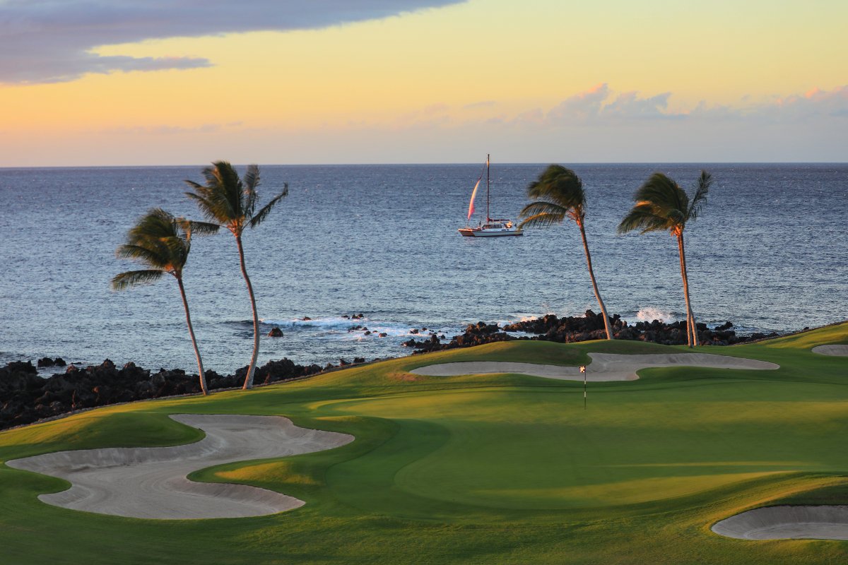 The Unlimited Golf Package is the ultimate escape for golfers ready to play without limits. Tee off on two of Hawai‘i’s most iconic courses, enjoy the playful 9-hole Wikiwiki short course, and experience the comfort and luxury of your stay, all in one seamless package.