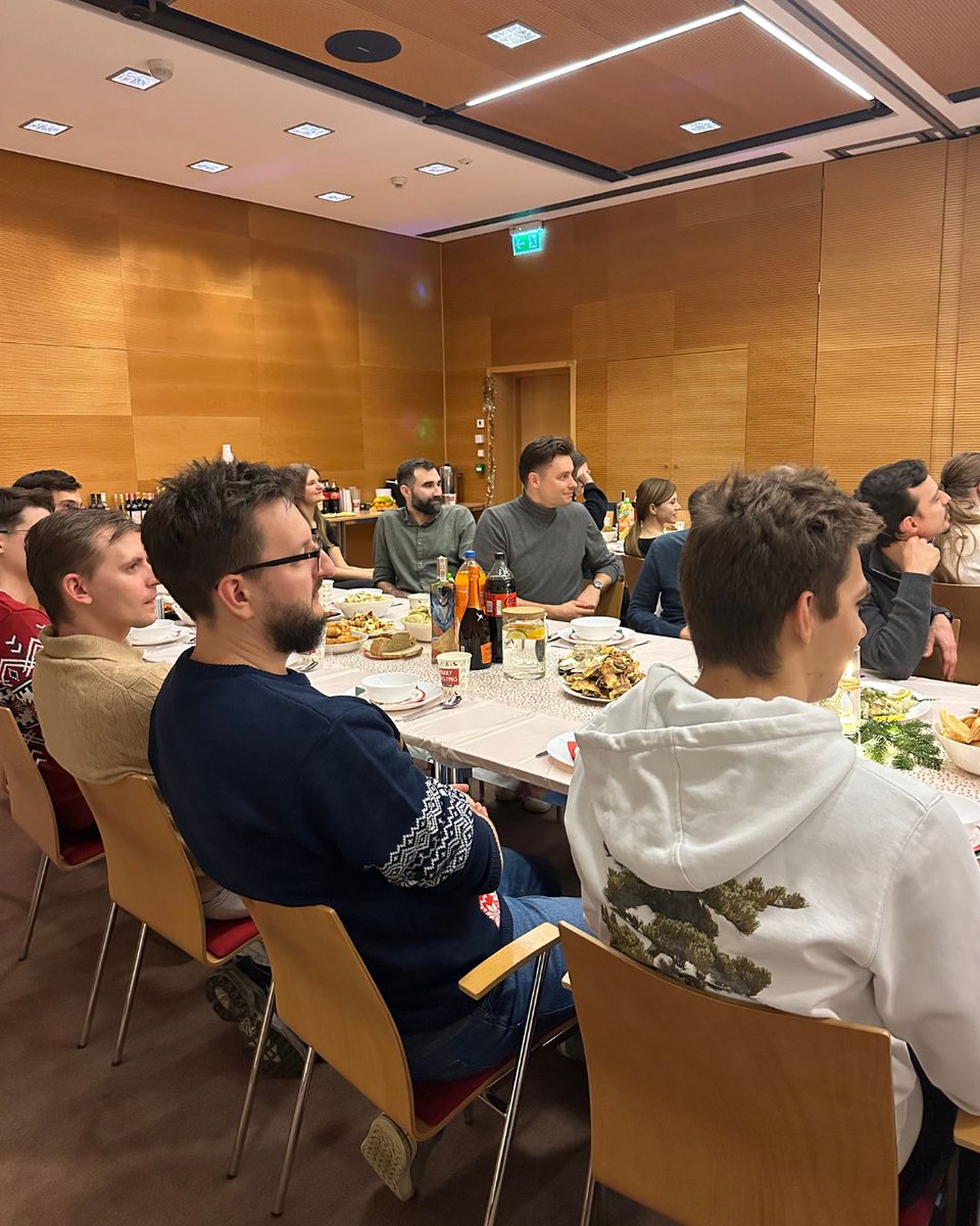 House of Angular tweet media