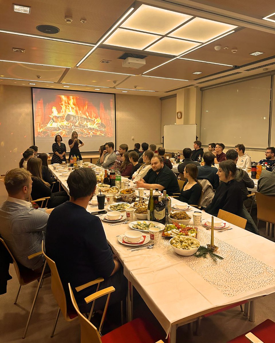 House of Angular tweet media