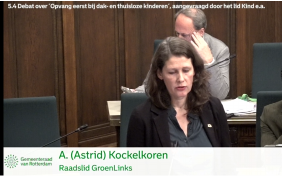 Mevrouw <a href="/akockelkoren/">Astrid Kockelkoren</a> sluit aan: 

"... dit college moet zo snel mogelijk actie ondernemen richting daklozen kinderen.. " #redzaamheid

VIDEO en agenda 18 december: 

gemeenteraad.rotterdam.nl/Agenda/Index/f…