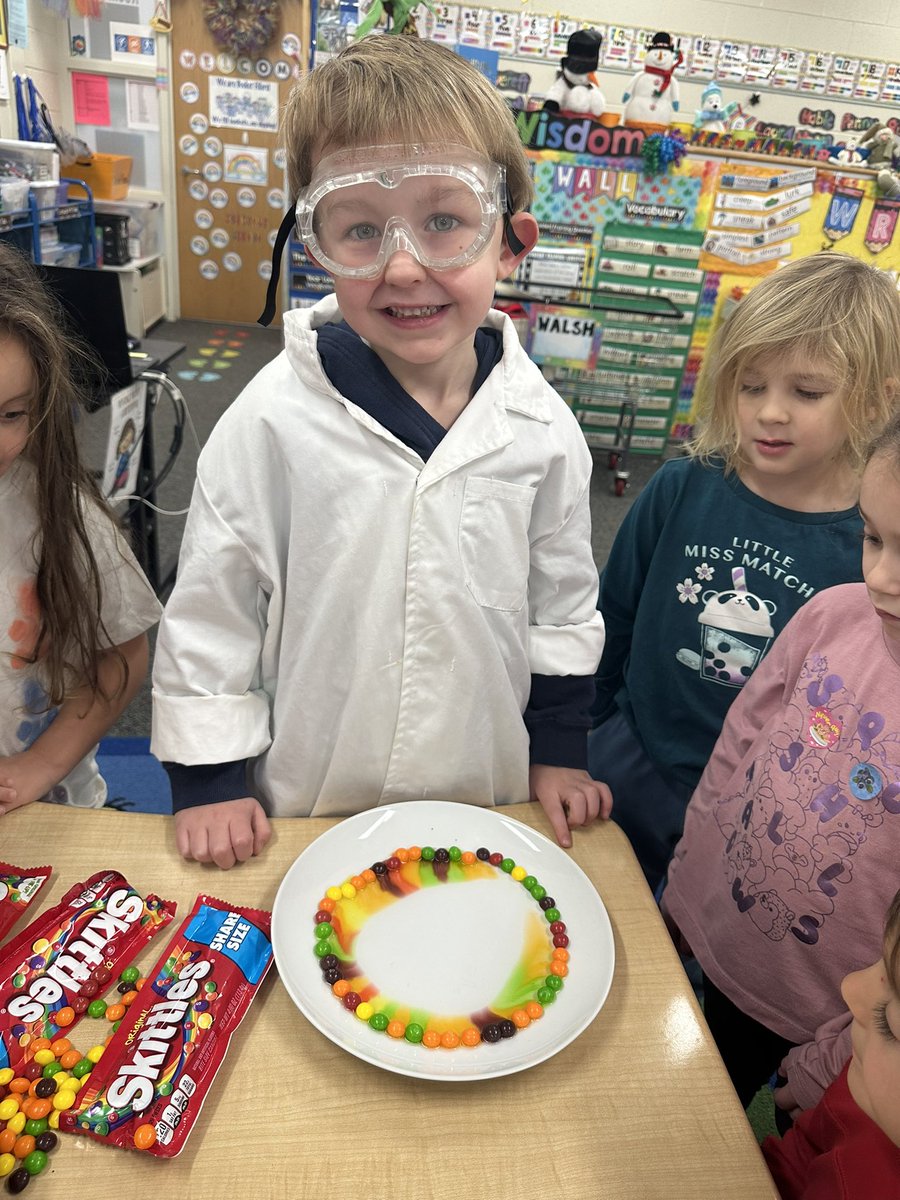 KdgFullday's tweet photo. Torrey was the Scientist of the Week! He did the “Rainbow Skittles” experiment for us! https://t.co/aRG6BKGy4A