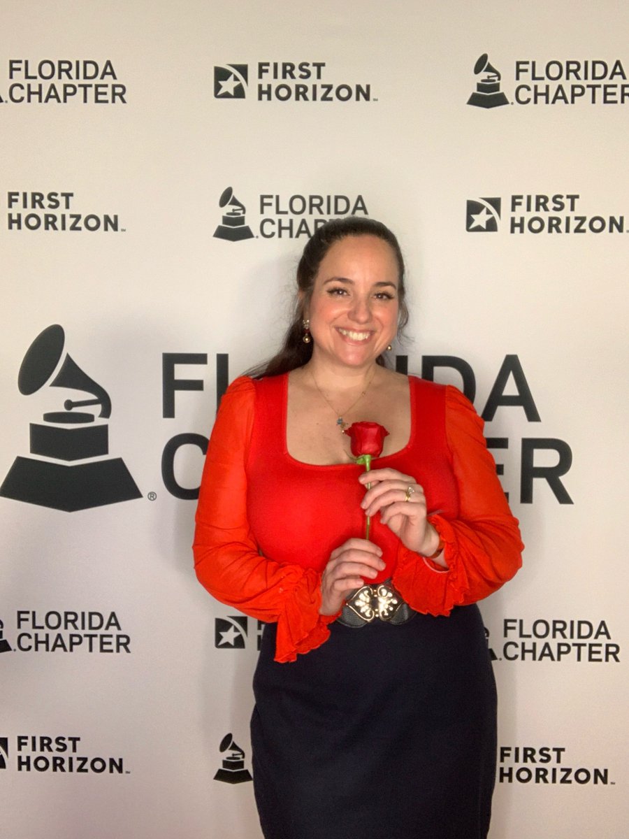 mdcmuse's tweet image. Florida Chapter Member Celebration last night!!! 🤩😍🙌 There weren't any nominee yellow rose corsages left when I arrived, but that's ok!! I got a red rose instead!! 😍🌹 (Glass half full!! 🥰)

#florida #miami #RecordingAcademy @RecordingAcad