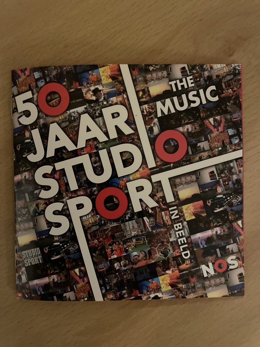 voshans's tweet photo. In memoriam Tonny #Eyk (85)…

De componist van de enig echte tune van Studio Sport, jarenlang de enige sportrubriek op de Nederlandse televisie.  Eyk bedacht het deuntje op de racefiets tijdens een uitje met zijn wielerclub DOF (Door Oefening Flink).

#TonnyEyk #StudioSport #NOS https://t.co/w6CRAfjNwb
