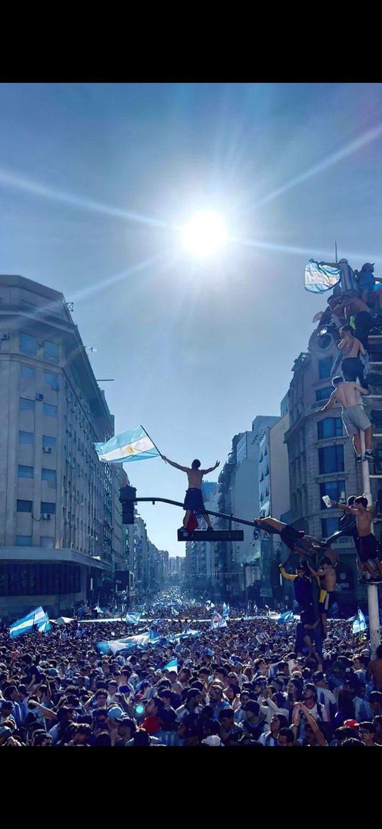 Nicolas Artusi tweet media