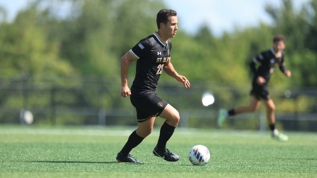 St. Olaf Athletics tweet media