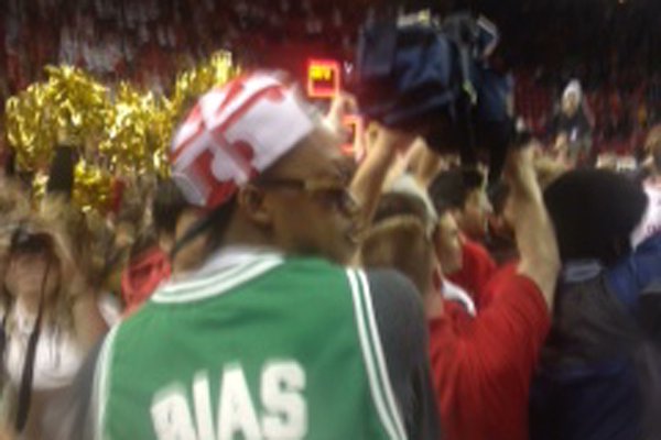 Yves Saint Laurent is Too Damn High tweet media