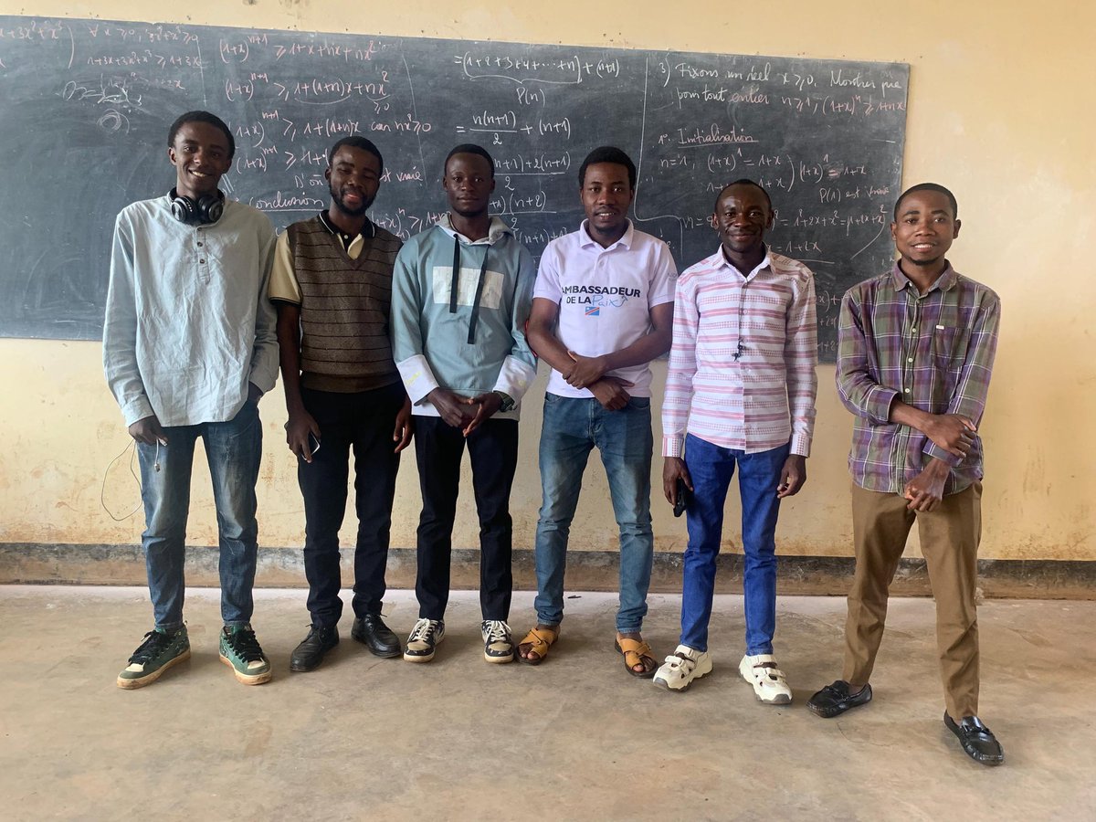 ChakubutaA's tweet photo. #Week2 | #Flutter #LearningChallenge 🚀
Fin de notre 2ᵉ semaine du Learning Challenge organisé par #GDGOnCampus ISP Bukavu.
 L'installation de l’environnement de développement Flutter
#FlutterDev #DevCommunity #GDGKivu #MobileDevelopment #gdgoncispbkv https://t.co/Serik0AAlm