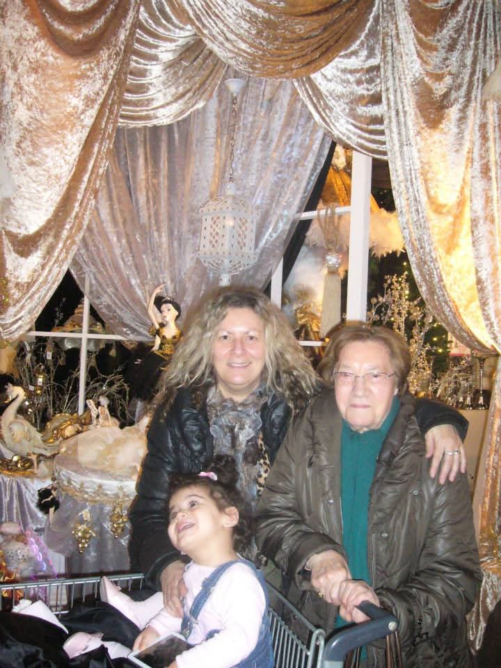 AnitaPeeters's tweet photo. @josephiensierag #Foto_Adventskalender #Dag18
#Herinnering aan mijn #mama wat hebben wij mooie momenten gedeeld!!! #loveyatothemoonandbeyond #missya #missus 🙏🍀🤍🩷❤️ 18-10-1930 ♡ - 31-12-2024 ☆ https://t.co/XfTfVUjbon
