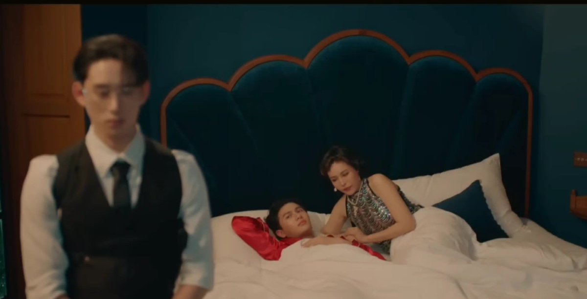 loving_fictions's tweet photo. "Romcom" they said 😭😭

Where is the Rom and where is the Com 😭💔 https://t.co/SiTljhoY6C