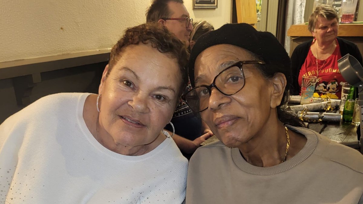 Carers_first's tweet photo. Carers recently enjoyed festive food, music, raffle and a game of bingo at The George Pub, City Way, Rochester! 🎉✨
Take a look at more events taking place in the new year! https://t.co/jjShJUqGJC

#CarerEvents #ChristmasEvents #CarersFirst https://t.co/SMebMWhVjG