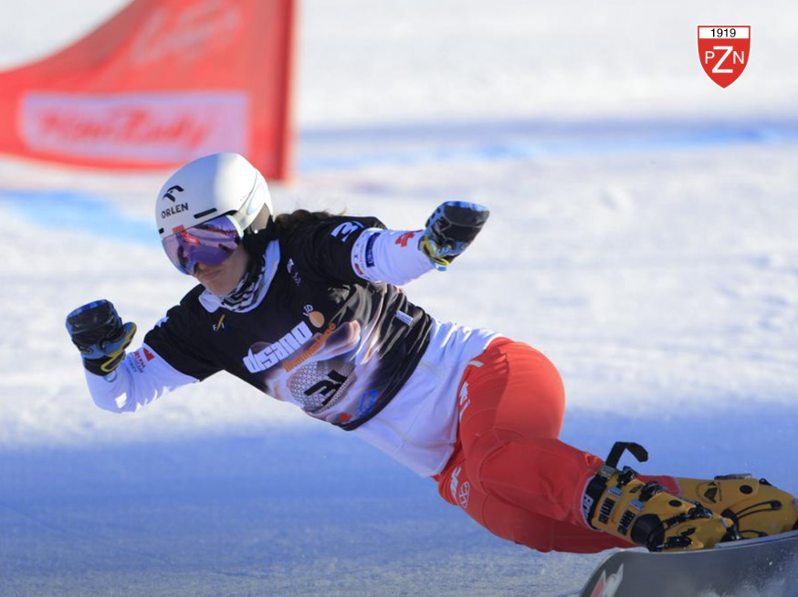 ZimoweSporty's tweet photo. 📢🇵🇱Aleksandra Król-Walas druga w zawodach Pucharu Świata we włoskiej 🇮🇹Carezzie! Brawo! 👏
To pierwsze pucharowe podium naszej reprezentantki w tym sezonie. Od Polki lepsza tylko Austriaczka 🇦🇹Sabine Payer.
#Snowboard #Carezza
📸PZN https://t.co/jUeebsK6lo