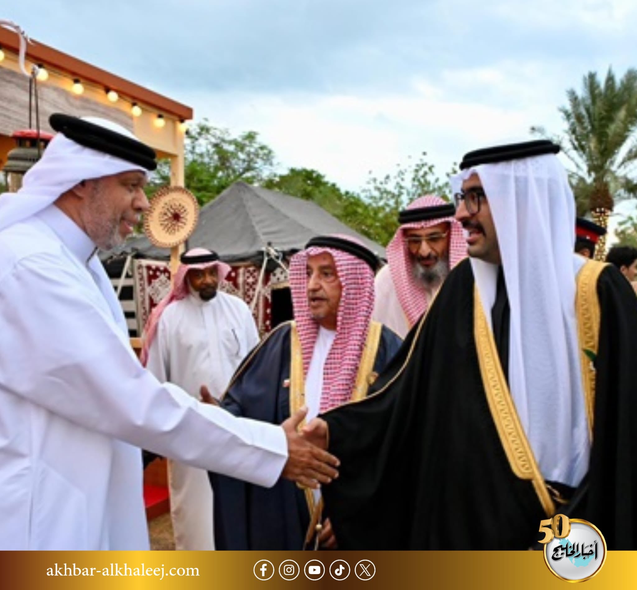 بمشاركة واسعة من الأهالي والمواطنين .. سمو محافظ الجنوبية يشهد فعاليات مهرجان "أعياد الجنوبية" بمناسبة الأعياد الوطنية المجيدة #البحرين 