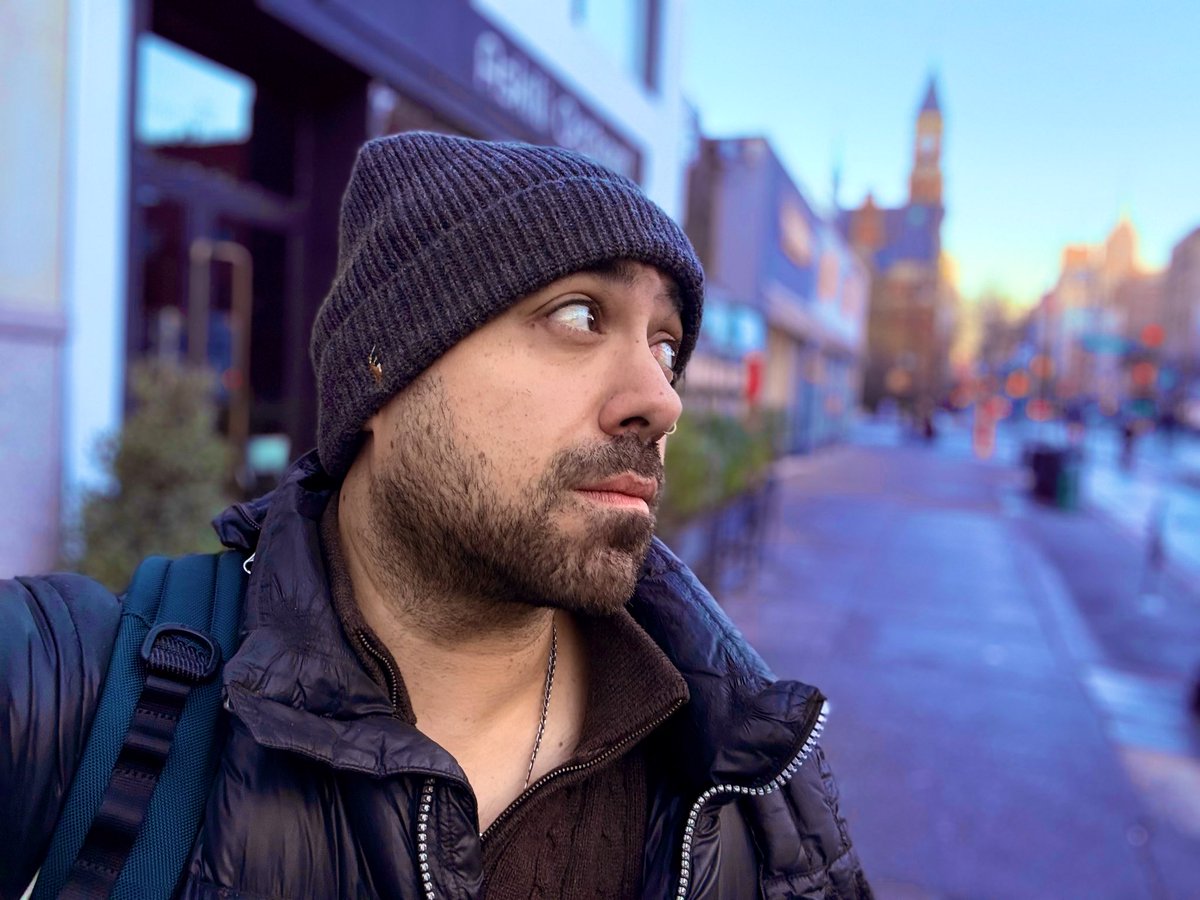 Author Benjamin Ryan tweet media