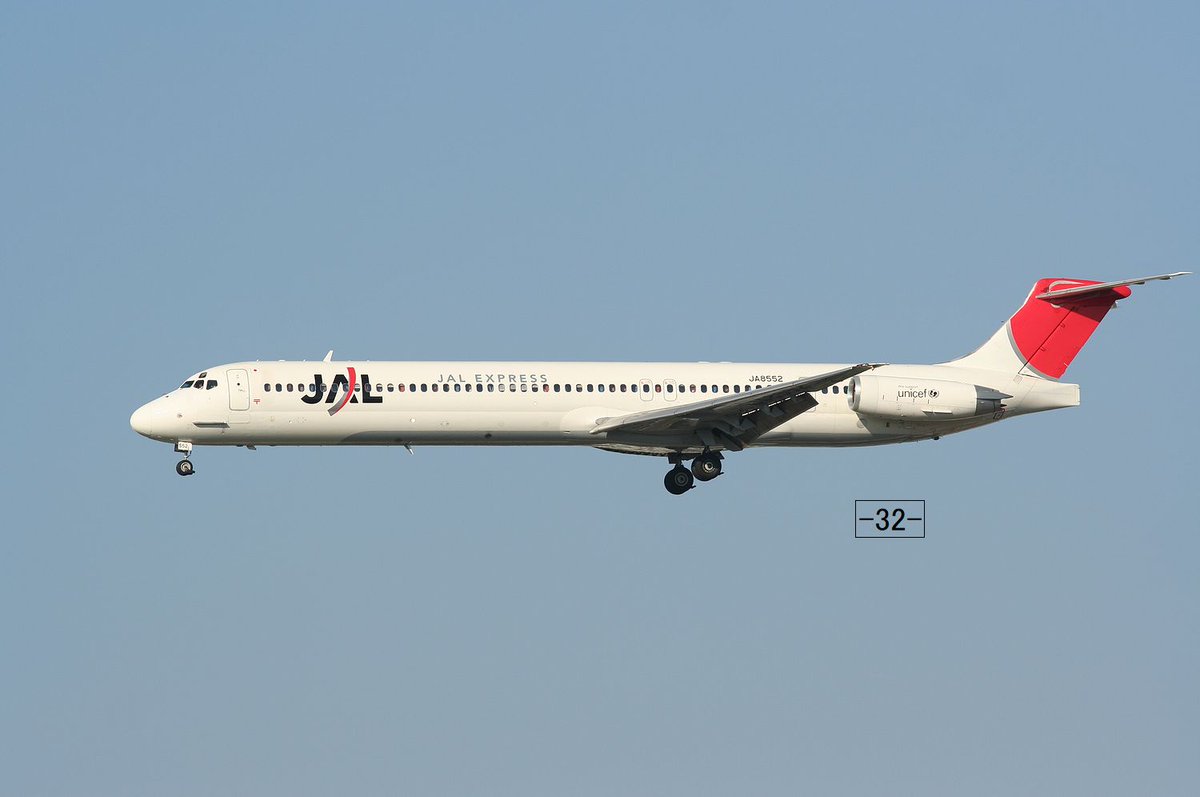 JAL エクスプレス Jal Express JA8552 McDonnell Douglas MD-81 大阪