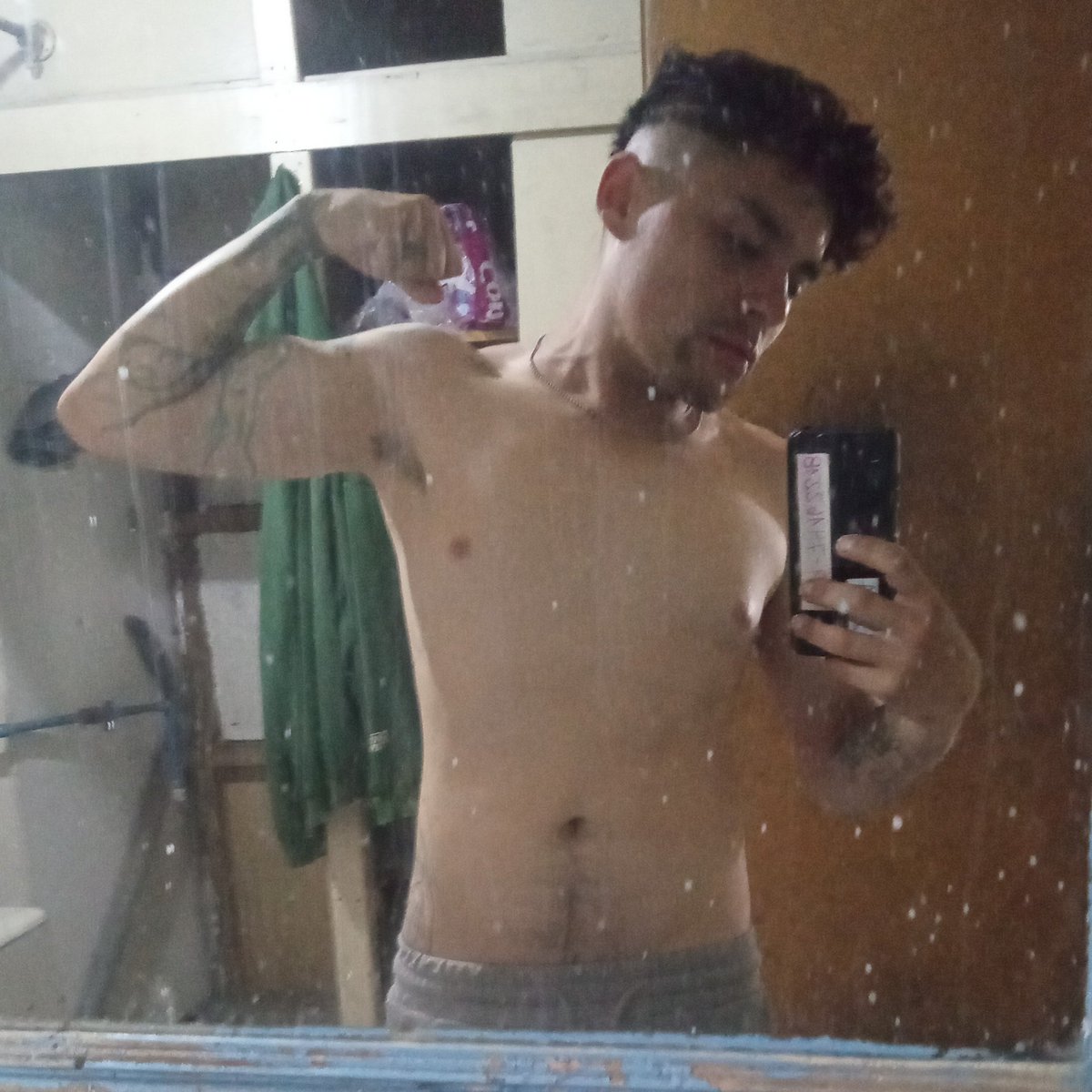 majijax's tweet photo. #NuevaFotoDePerfil https://t.co/oomcC3uKAt