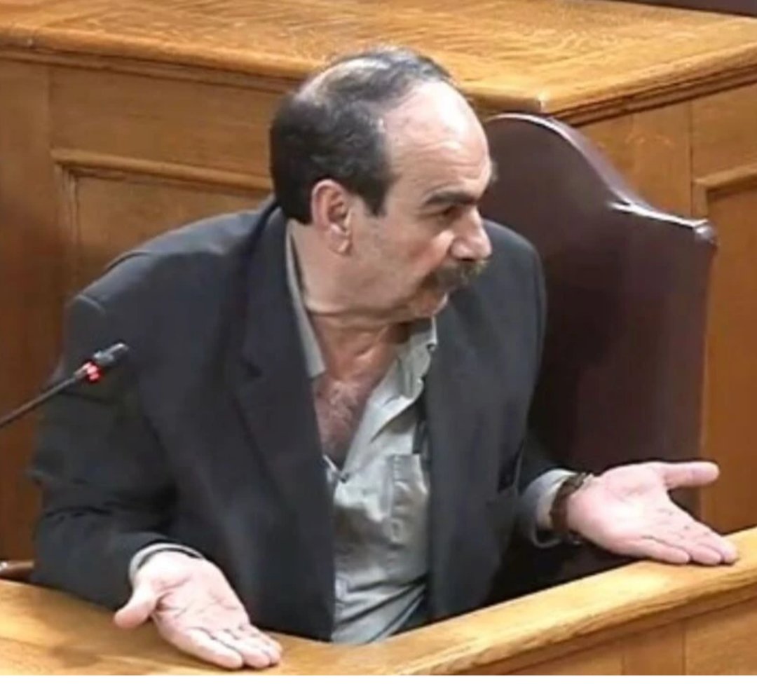 dimitra_2807's tweet photo. Τελικά είμαι ή δεν είμαι ο Φραπές;#apokalypseis https://t.co/tTSxgoMdxh
