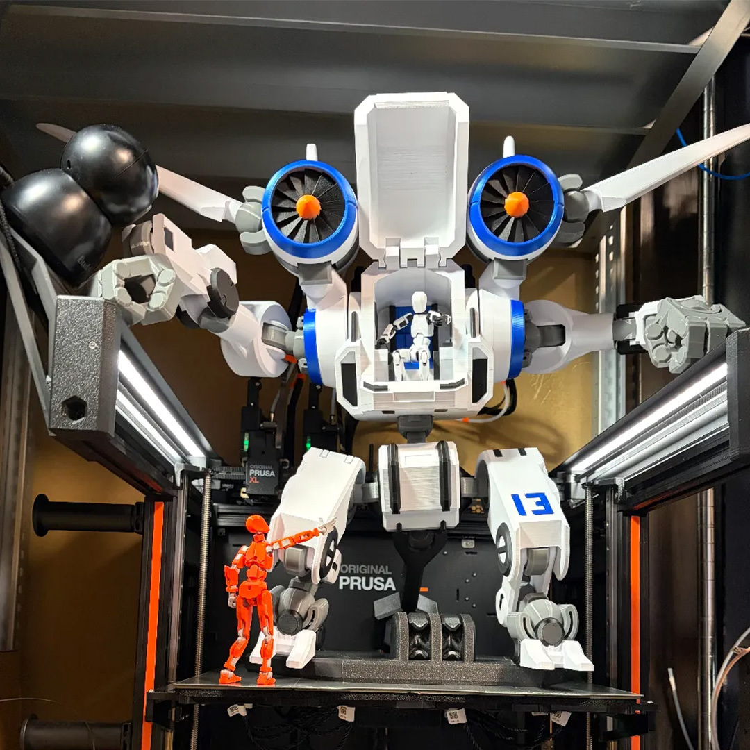 If you’ve been printing for a while, you’ll eventually start printing models… for your models. Maker Mataro scaled the M13 THOR (by soozafone) to 600% on his Prusa XL so a Dummy 13 can sit inside as the pilot. 
printables.com/model/1484179-… 1/2