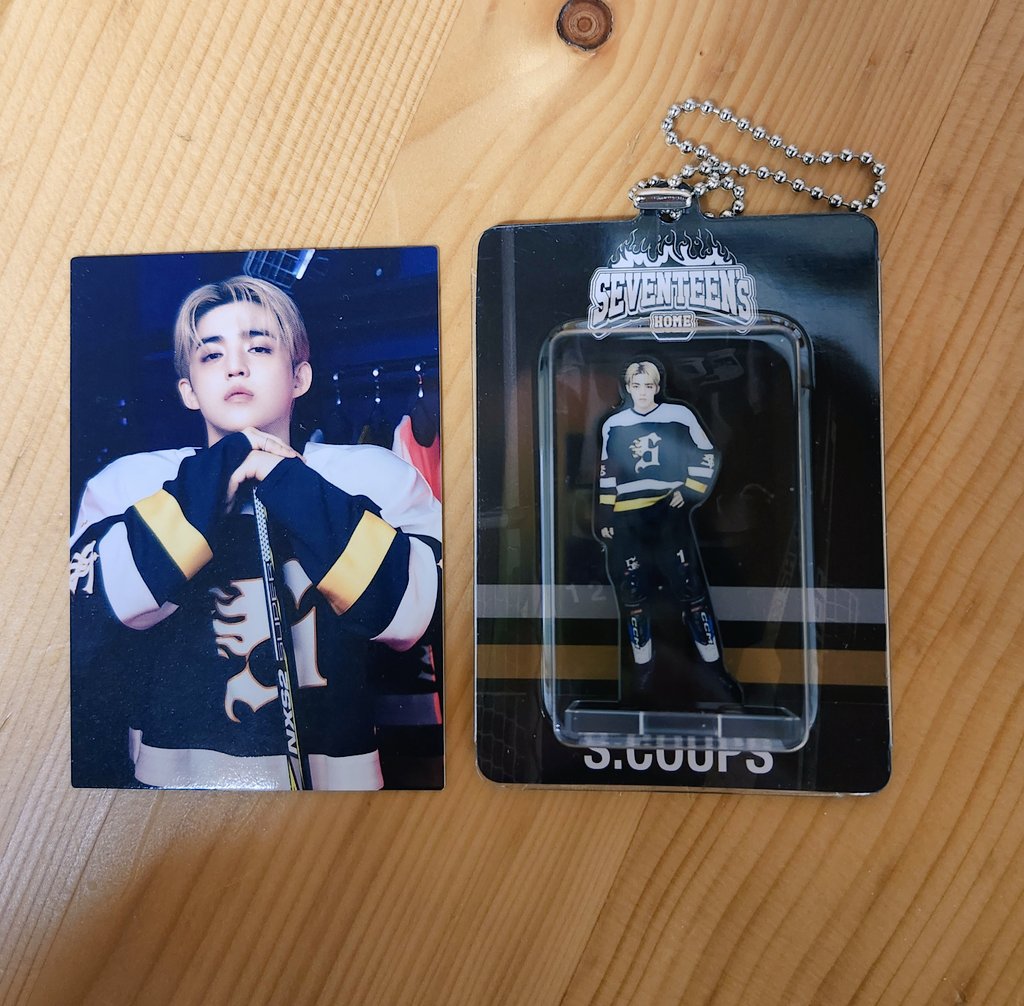 SEVENTEEN交換 セブチ HOME トレカ＆アクキー 交換 纏めての方優先