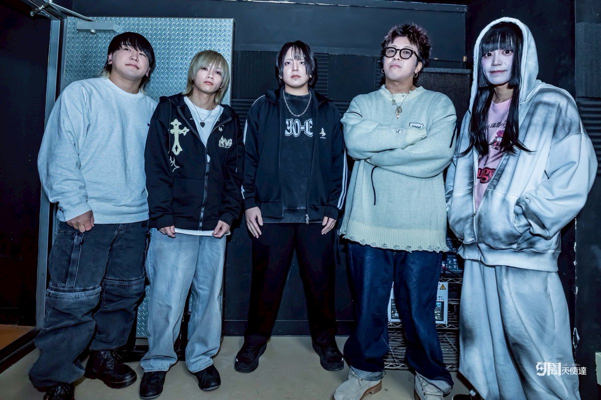 ⭐︎ヤマ⭐︎ YUMAくん足！！ 2番目じゃなくて1番目のところに載せてるのかわい